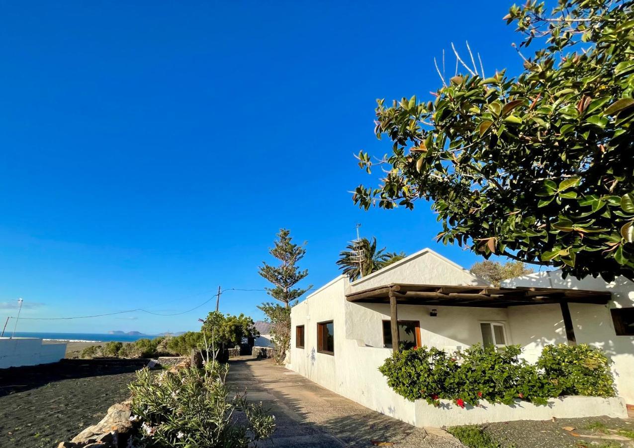 Casa Famara Villa Teguise  Exterior photo
